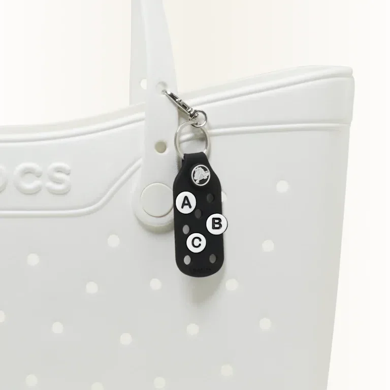 Bijoux Jibbitz « Tiny Friendship » lettre C Bijoux Jibbitz « Tiny Friendship » lettre C