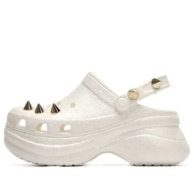 Chaussons de plage et de sport d&rsquo;extérieur blancs