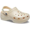 Classic Clog à semelle compensée Shimmer « Vanilla »