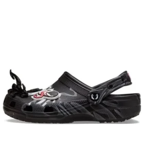 Classic Clog x Marvel « Venom »