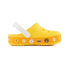 Petites sandales de plage Crocs jaunes