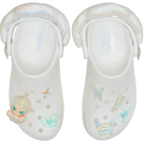 Sabot Molly Bae de Pop Mart