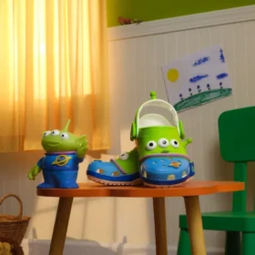 Sabots Classic Clog « Alien » de Disney et Pixar : Toy Story pour enfants