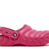 Sabots Crocs Classic Overpuff doublés « Dragon Fruit » Sabots Crocs Classic Overpuff doublés « Dragon Fruit »