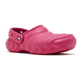 Sabots Crocs Classic Overpuff doublés « Dragon Fruit »