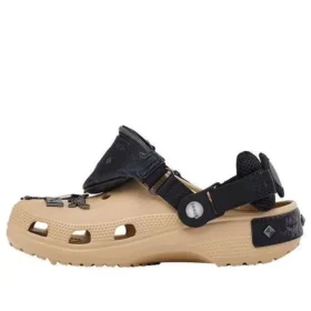 Sabots Crocs x MCM « Irish Cream »