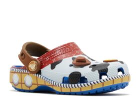Toy Story x Classic Clog pour tout-petits « Woody »